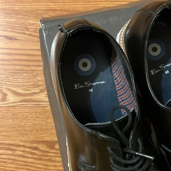 Ben Sherman 13 - Picture 2 of 4